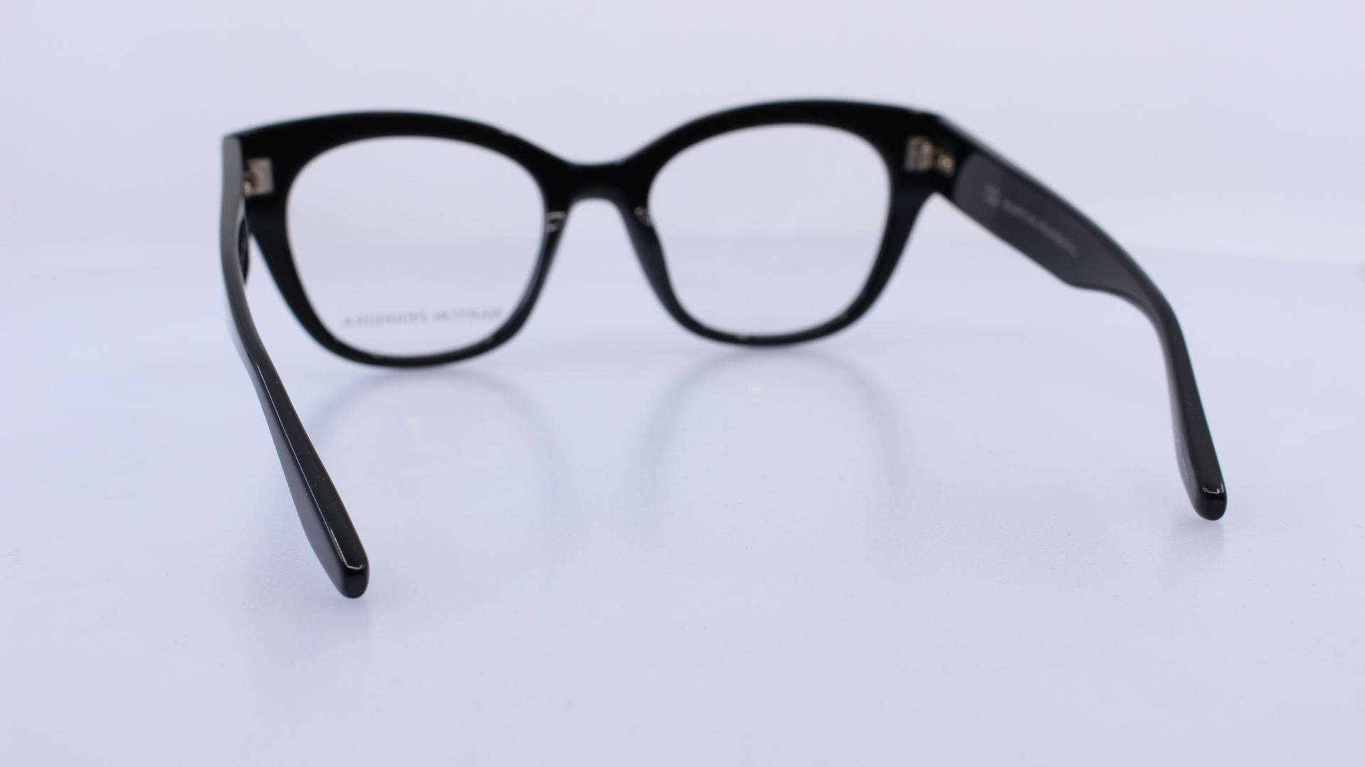 BARTON PERREIRA - FEKETE - LUCRETIA