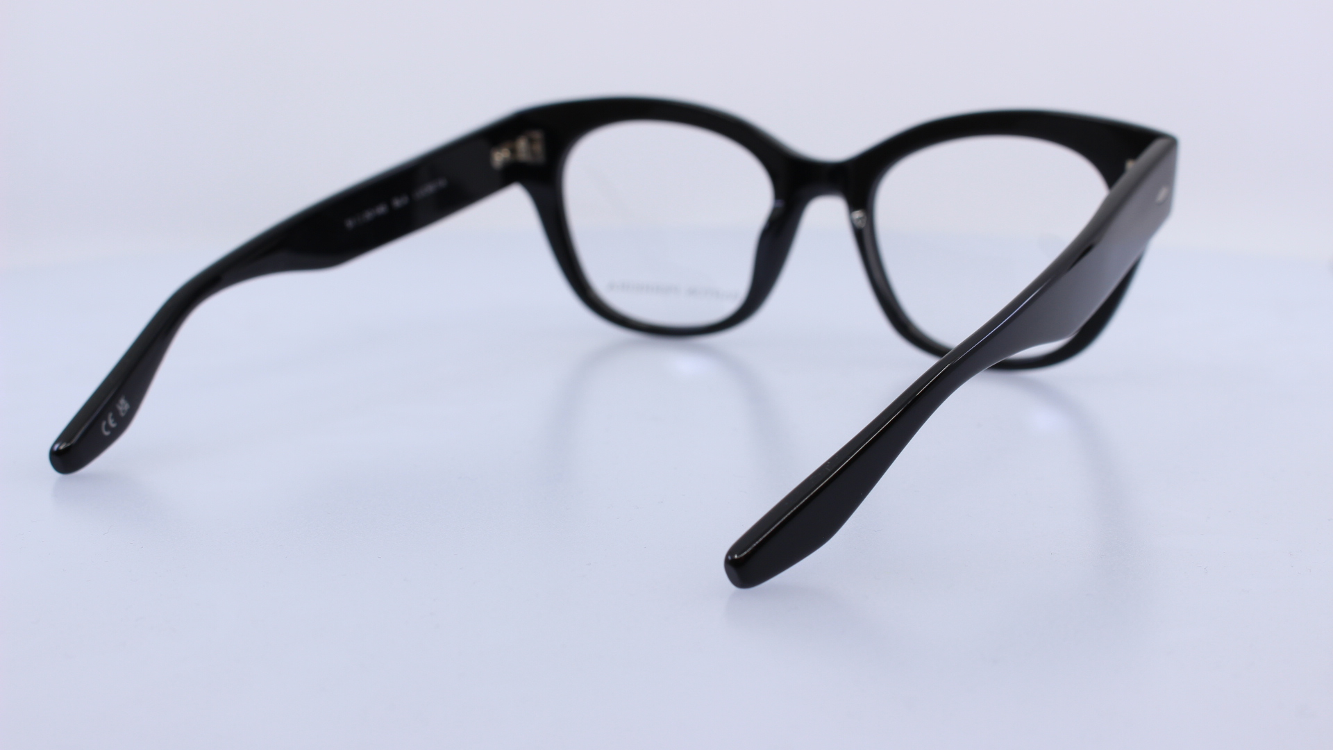 BARTON PERREIRA - FEKETE - LUCRETIA