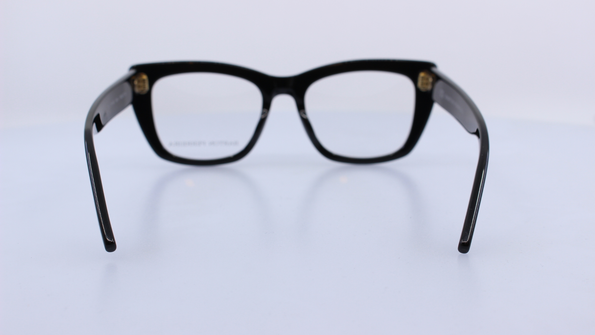 BARTON PERREIRA - FEKETE - LUCRETIA