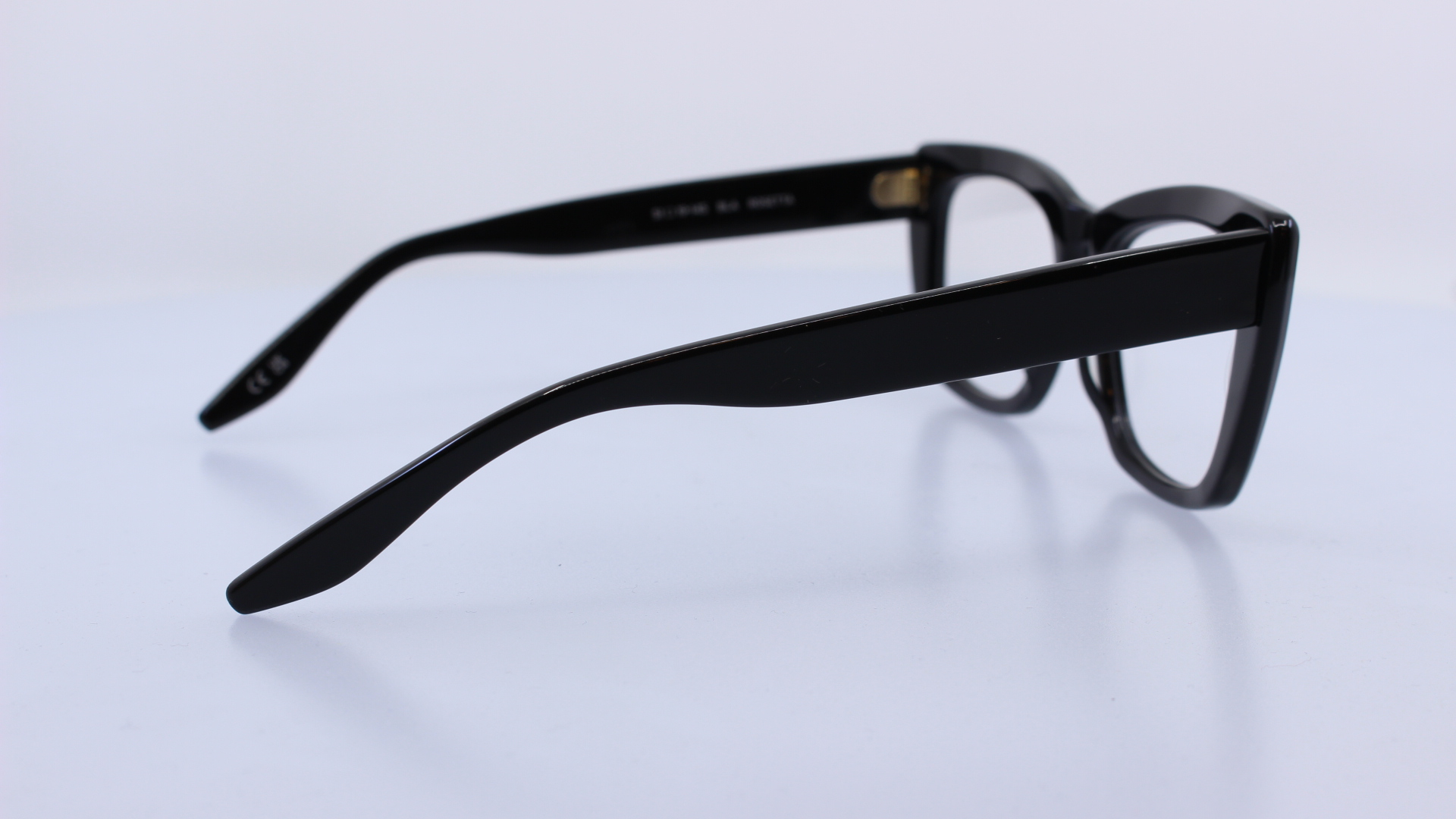 BARTON PERREIRA - FEKETE - LUCRETIA