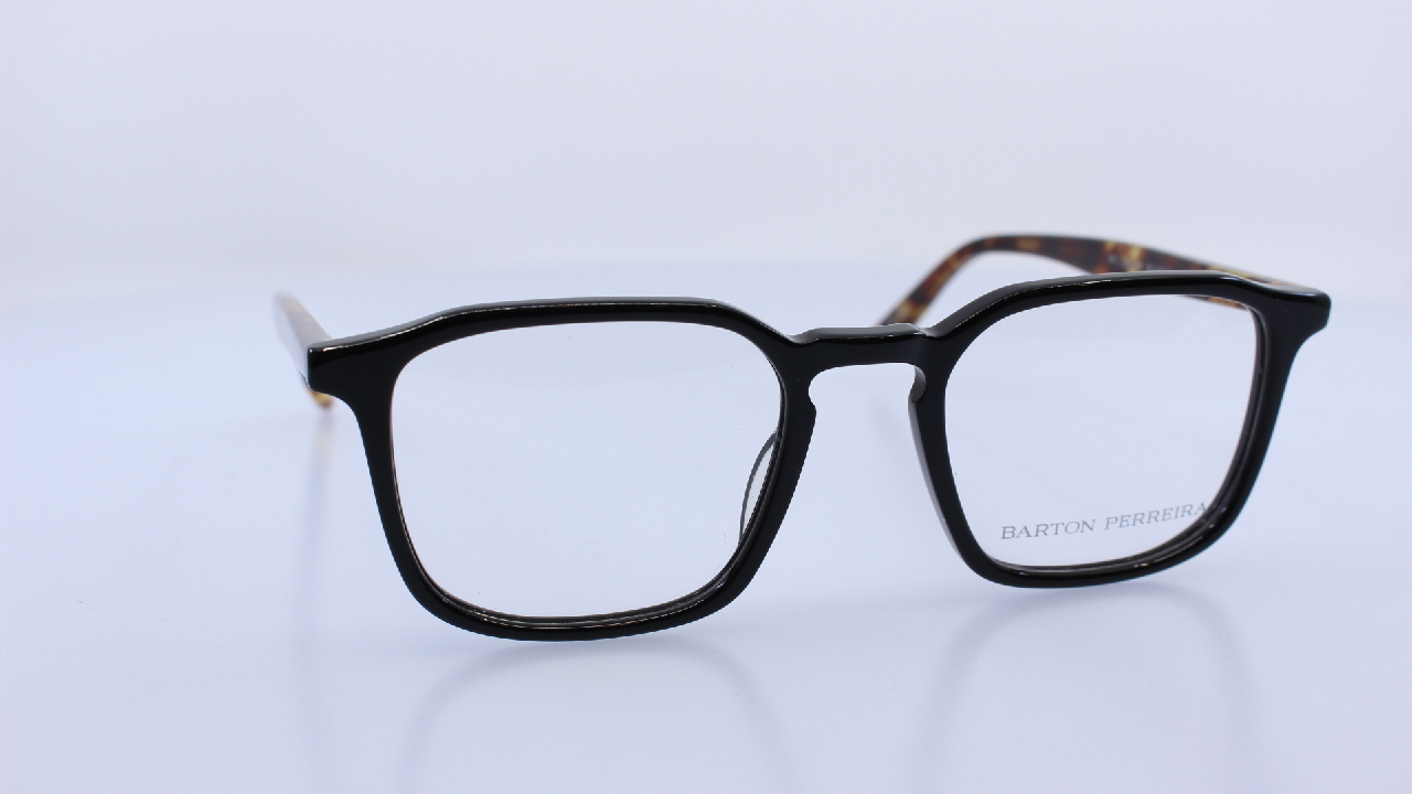 BARTON PERREIRA - SZÜRKE - DEMARCO