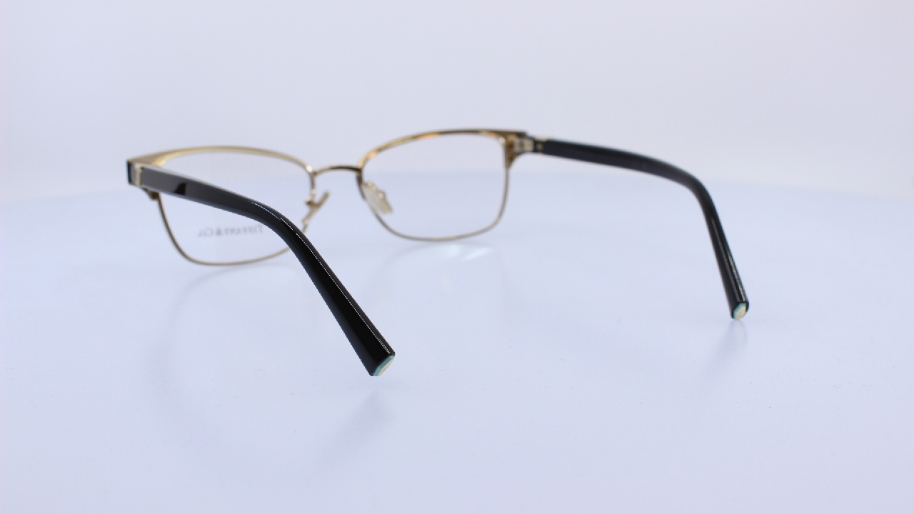 TIFFANY&CO - FEKETE - TF1168