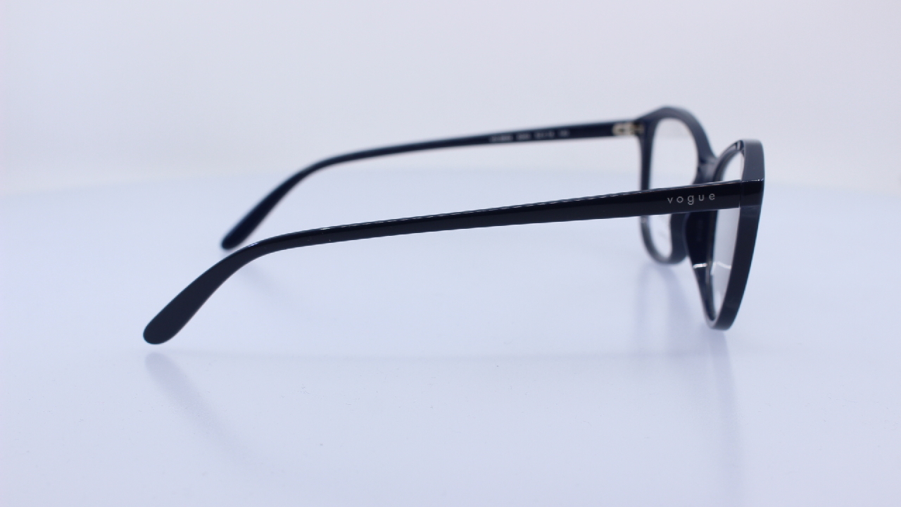 VOGUE - FEKETE - VO5668