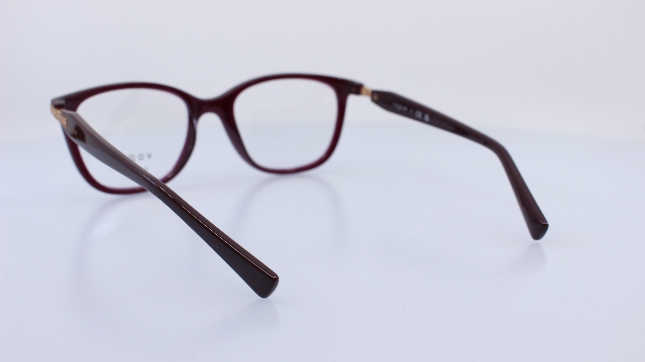 VOGUE - BORDÓ - VO5679-B