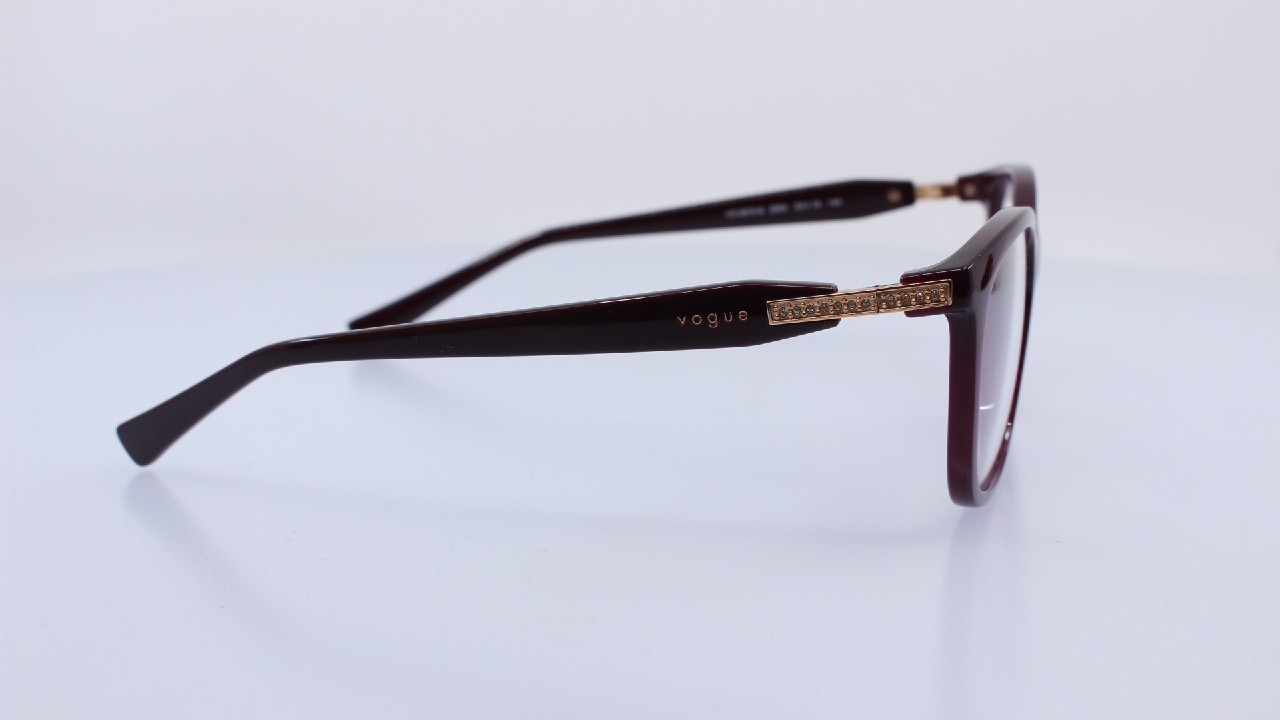 VOGUE - BORDÓ - VO5679-B