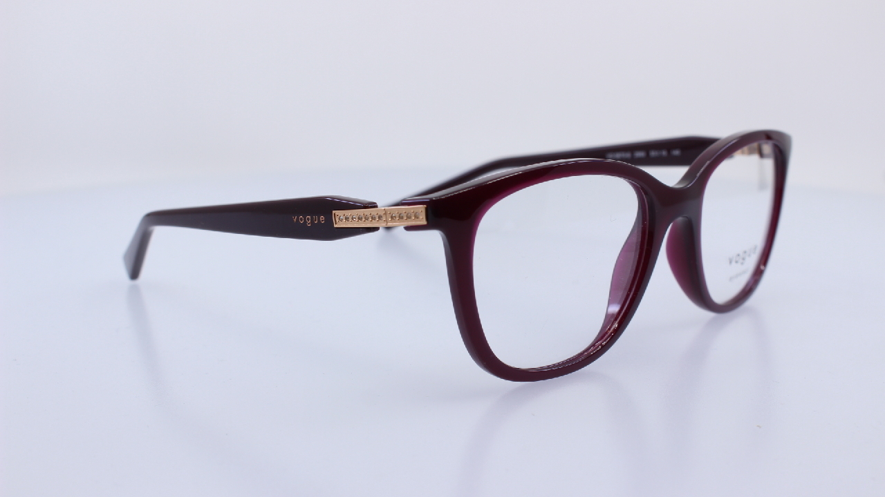 VOGUE - BORDÓ - VO5679-B