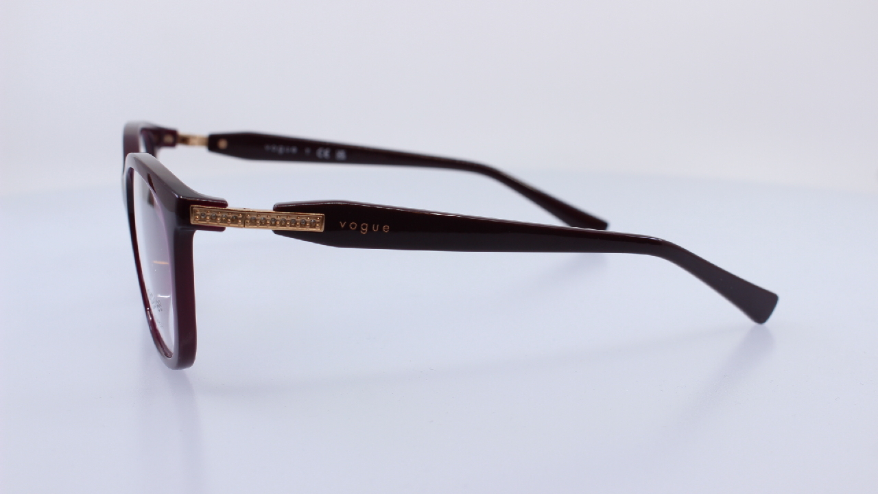 VOGUE - BORDÓ - VO5679-B