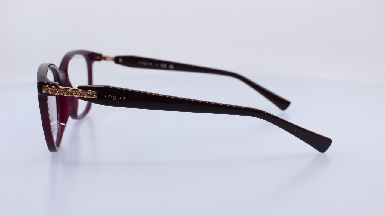 VOGUE - BORDÓ - VO5679-B
