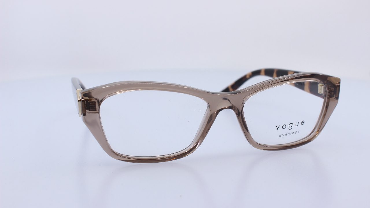 VOGUE - BARNA - VO5676