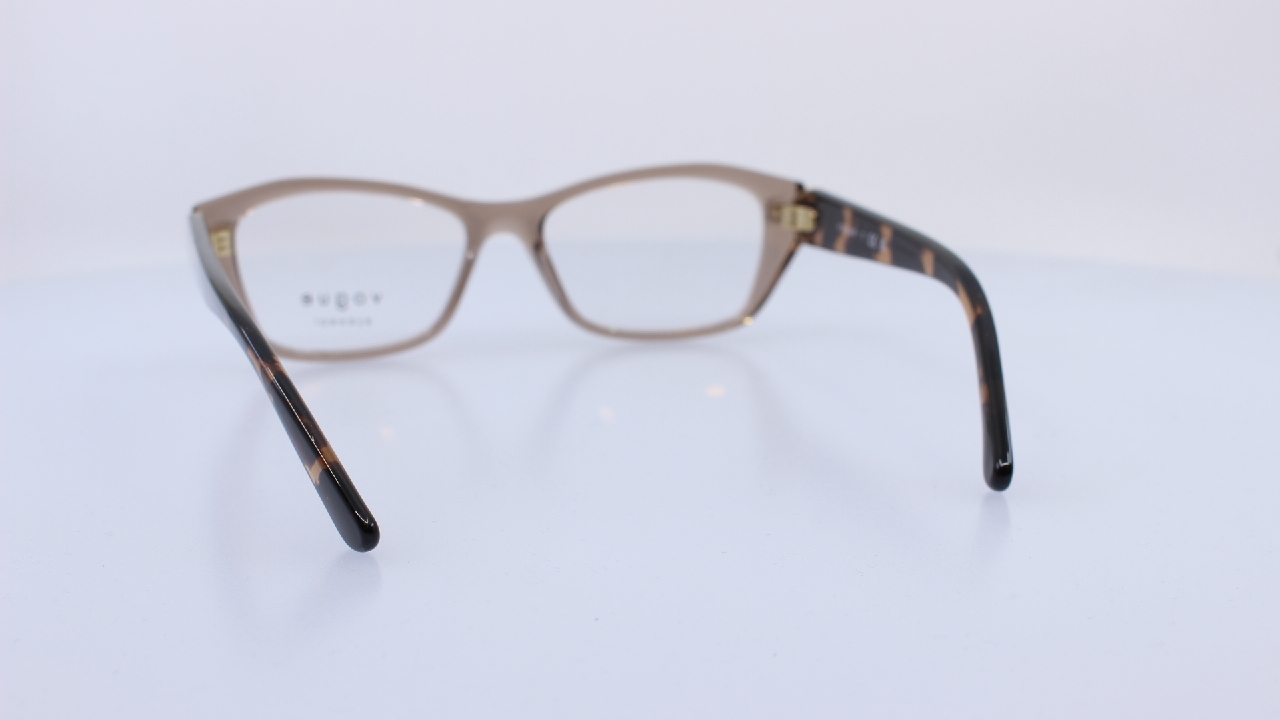 VOGUE - BARNA - VO5676