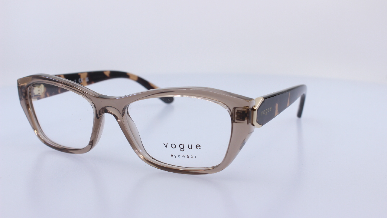 VOGUE - BARNA - VO5676