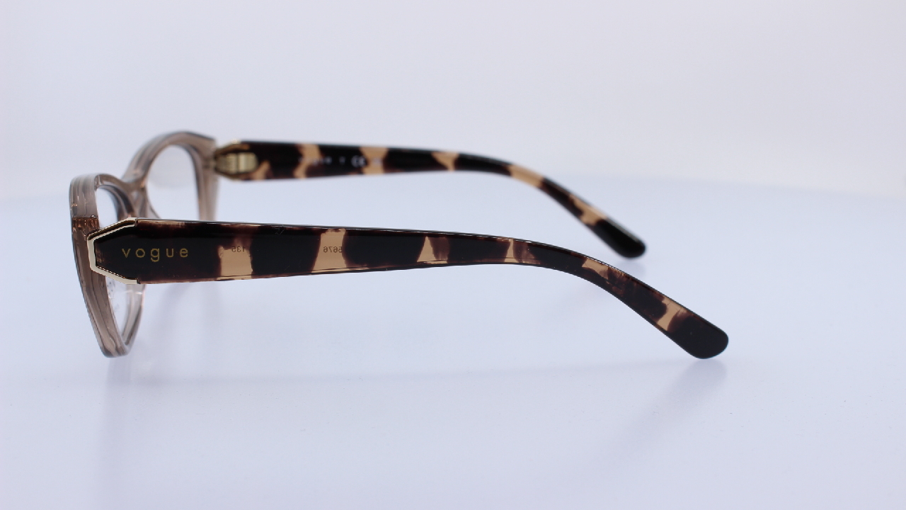 VOGUE - BARNA - VO5676