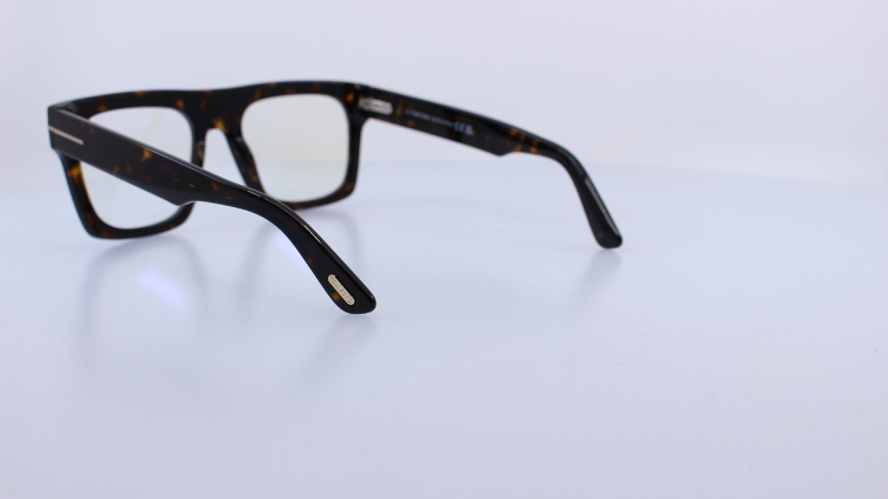 TOMFORD - FEKETE - 6068-B