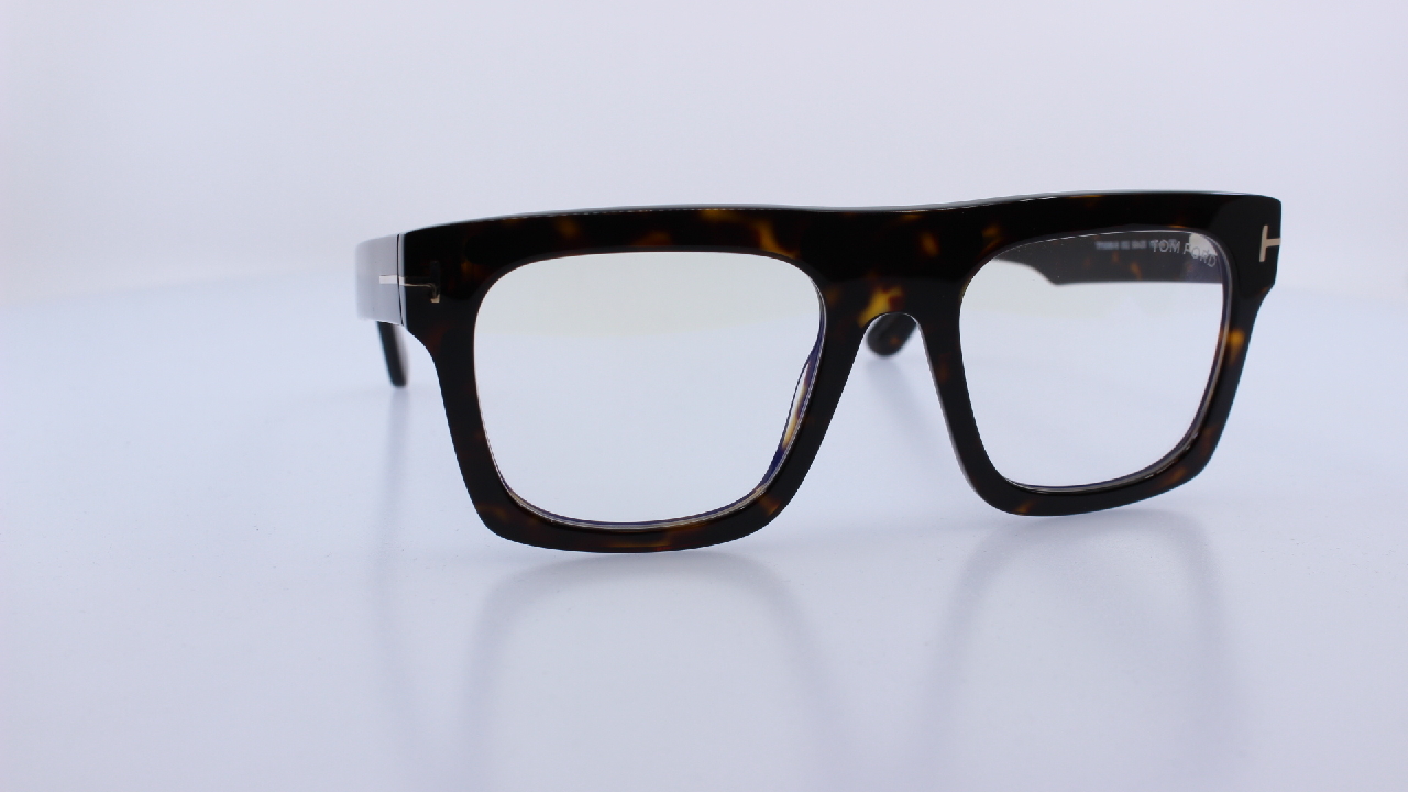 TOMFORD - FEKETE - 6068-B