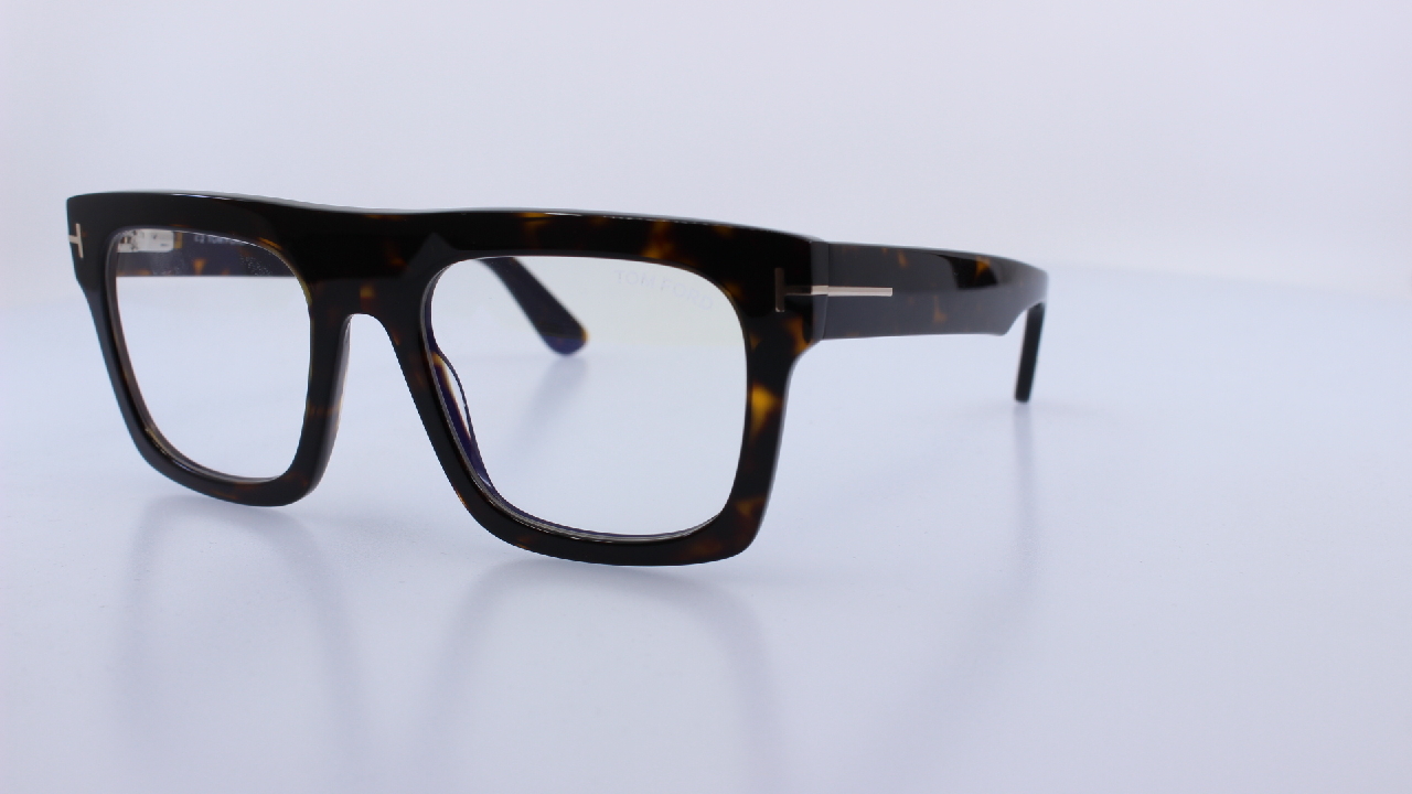 TOMFORD - FEKETE - 6068-B