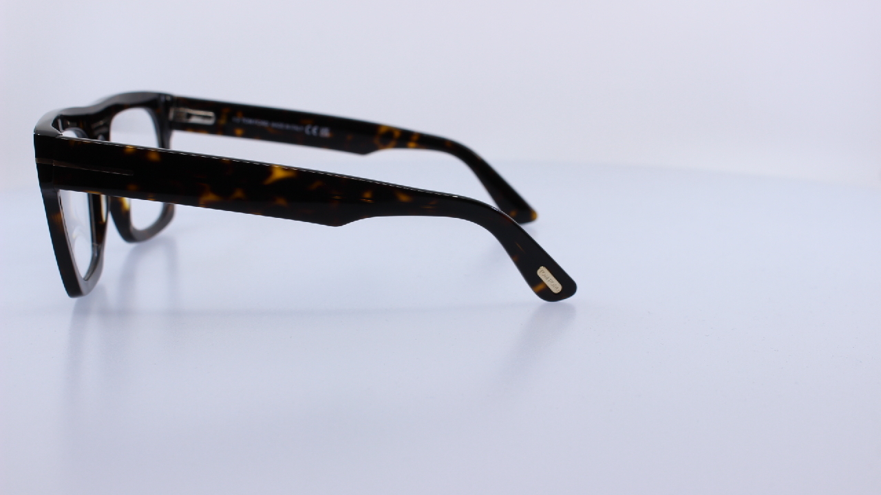 TOMFORD - FEKETE - 6068-B