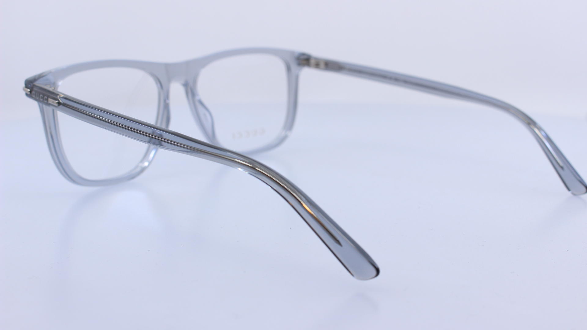 GUCCI - SZÜRKE - GG2130O