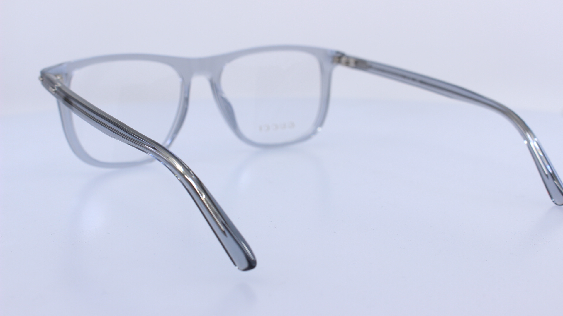 GUCCI - SZÜRKE - GG2130O