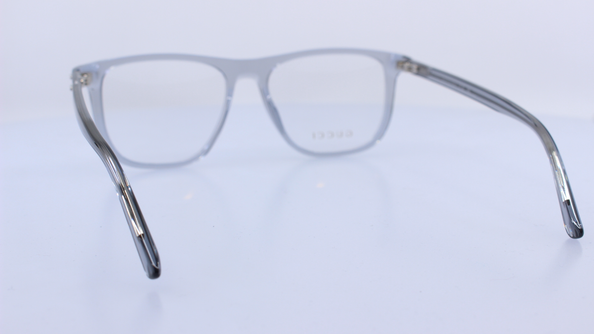 GUCCI - SZÜRKE - GG2130O