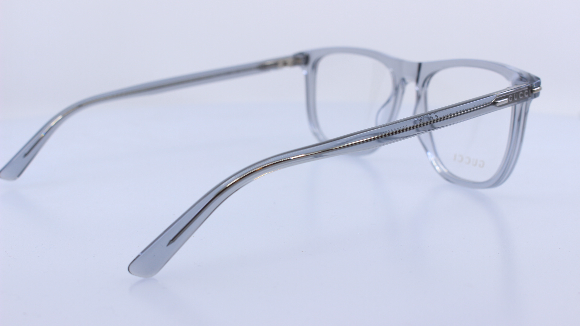 GUCCI - SZÜRKE - GG2130O