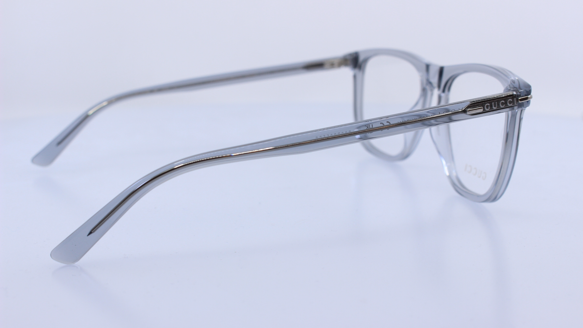 GUCCI - SZÜRKE - GG2130O