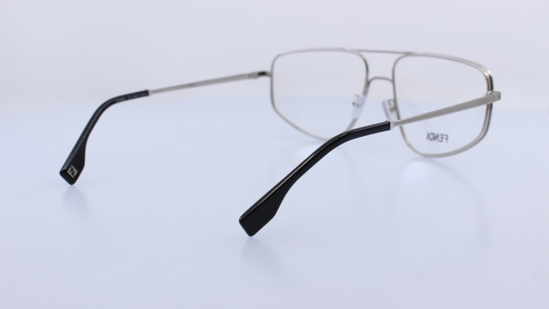 FENDI - EZÜST - FE50088U