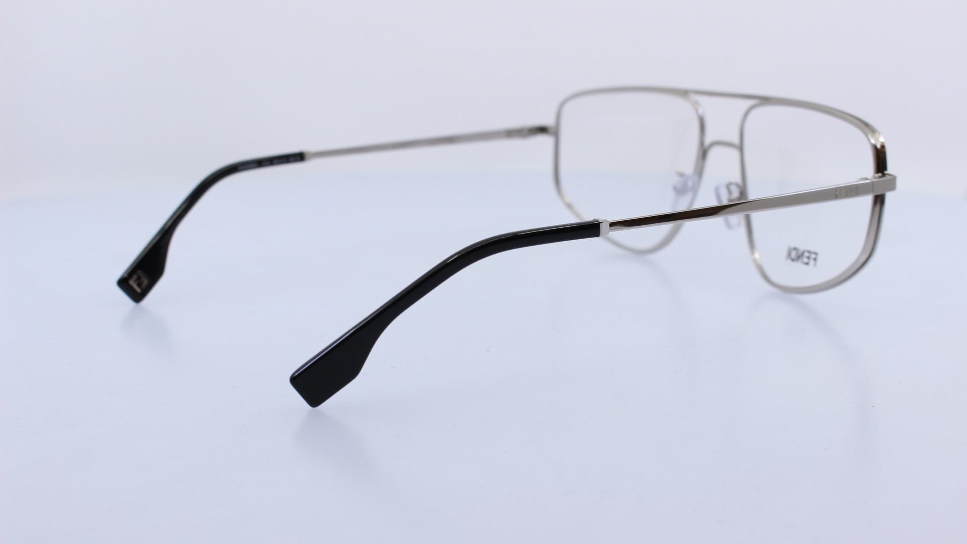 FENDI - EZÜST - FE50088U