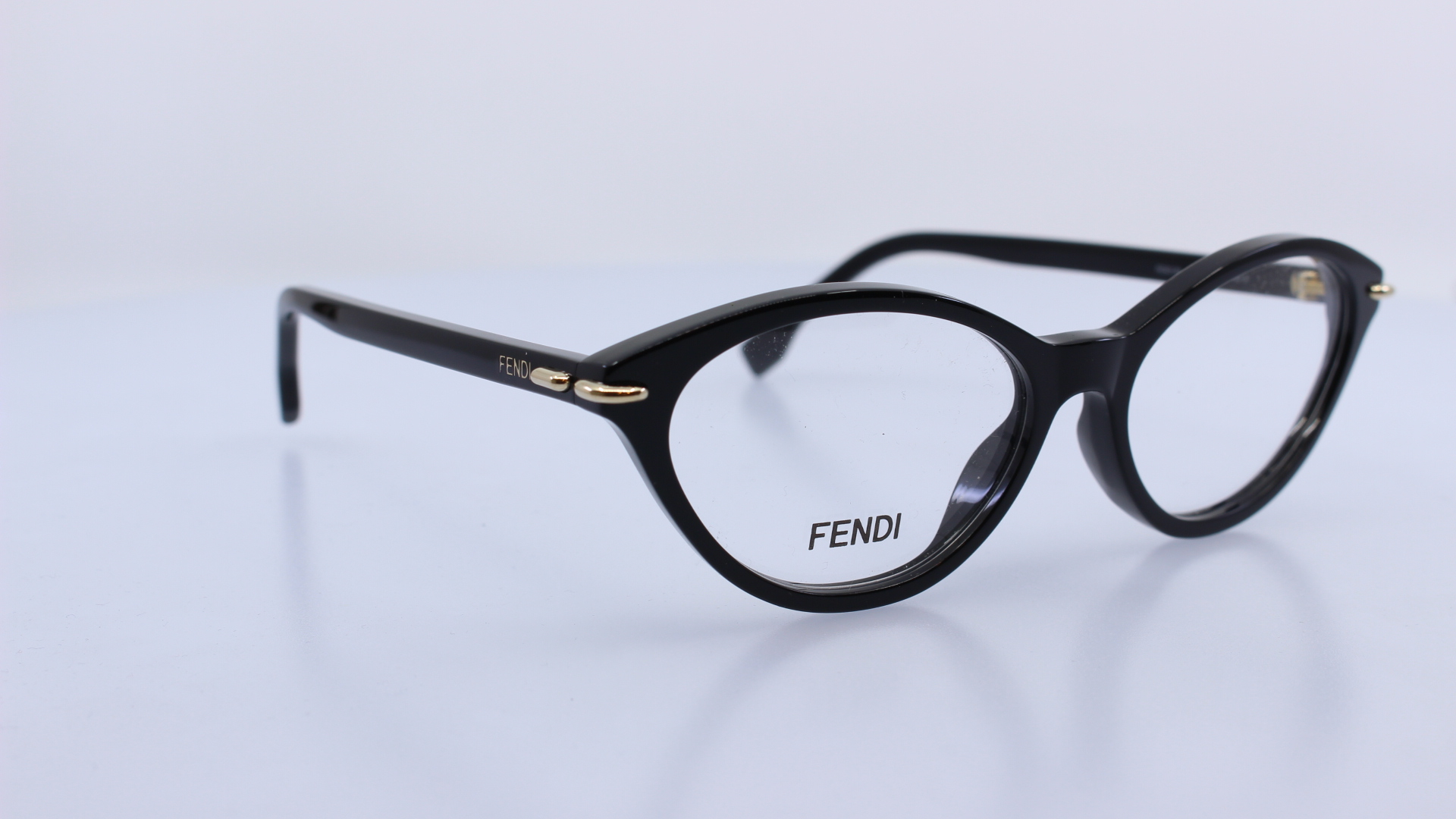 FENDI - FEKETE - FE50126I