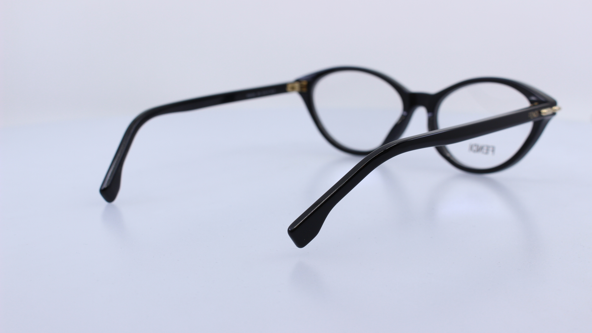 FENDI - FEKETE - FE50126I