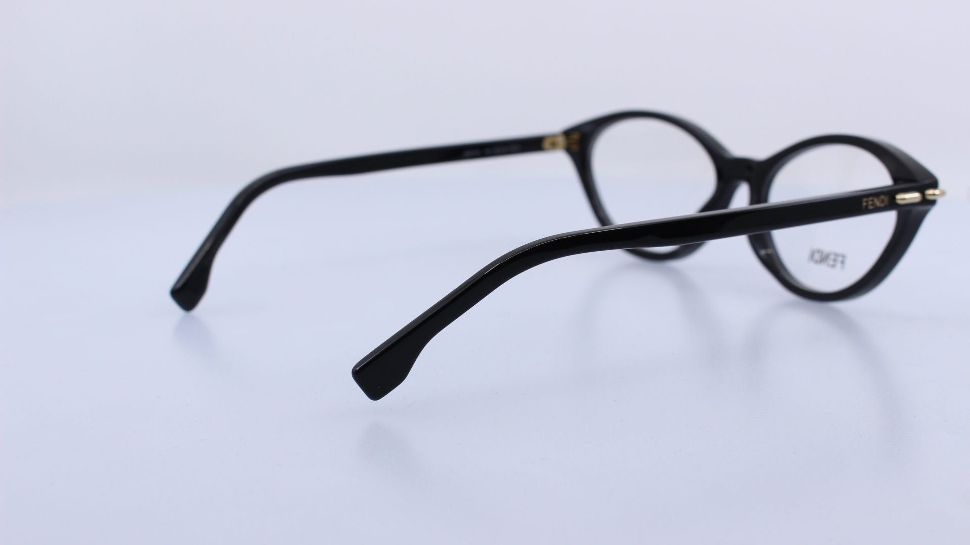 FENDI - FEKETE - FE50126I