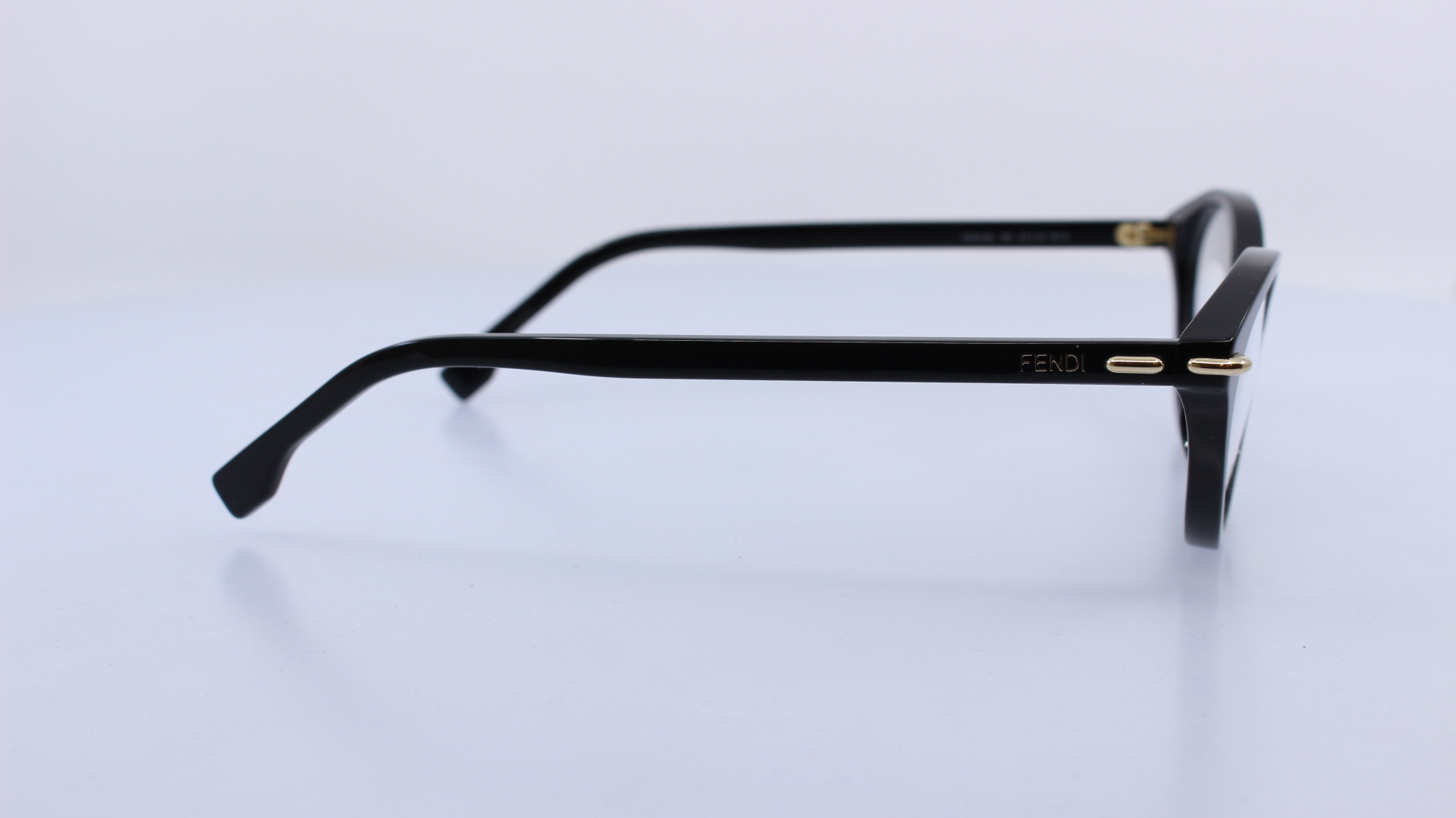 FENDI - FEKETE - FE50126I