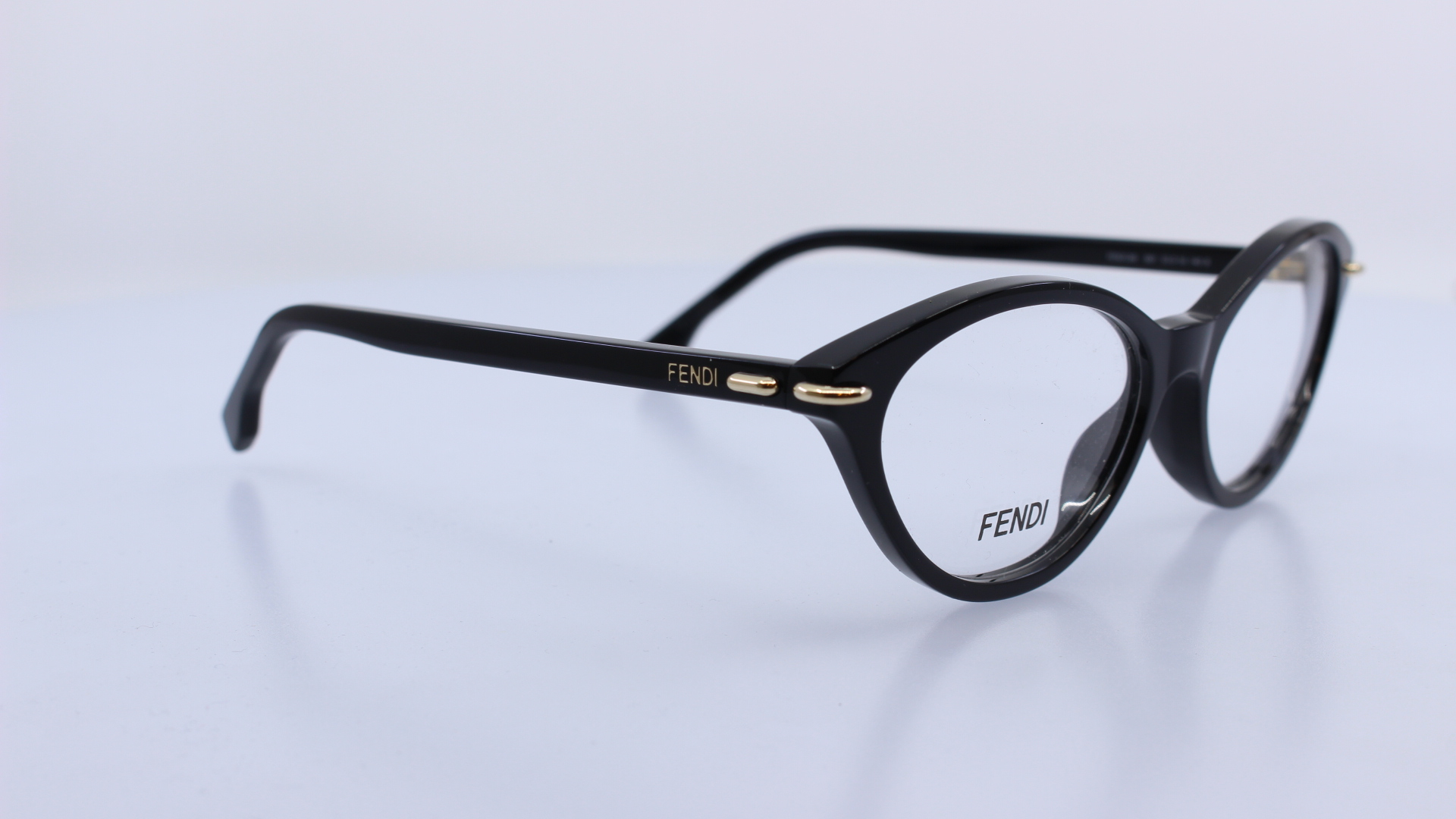 FENDI - FEKETE - FE50126I