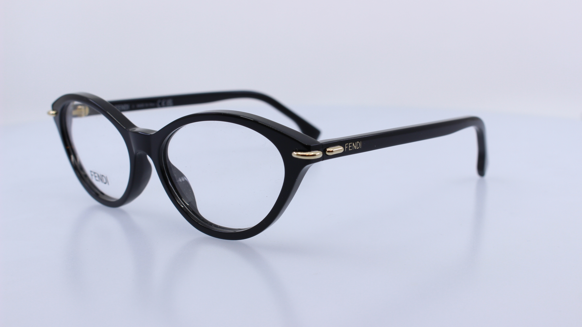FENDI - FEKETE - FE50126I