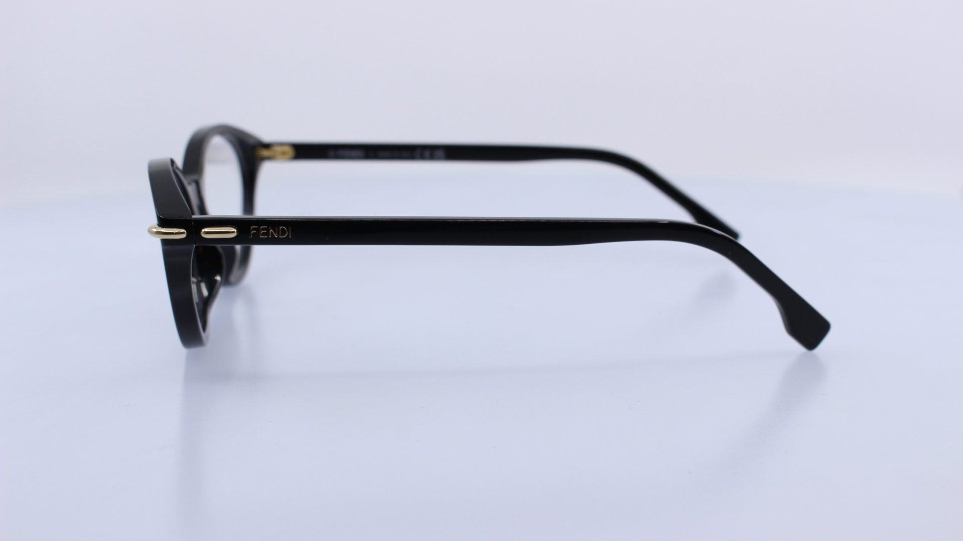 FENDI - FEKETE - FE50126I