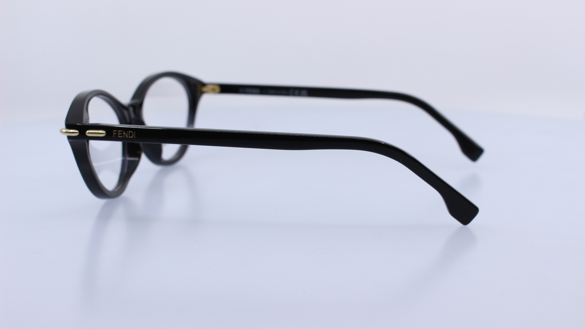 FENDI - FEKETE - FE50126I