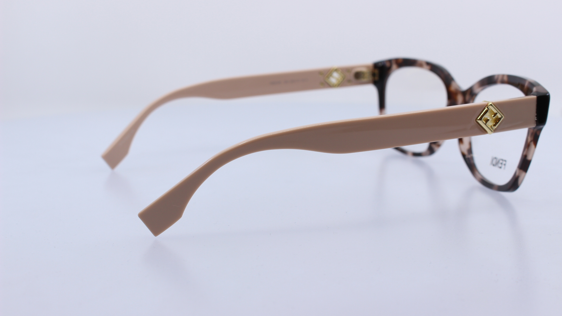 FENDI - BARNA - FE50124I