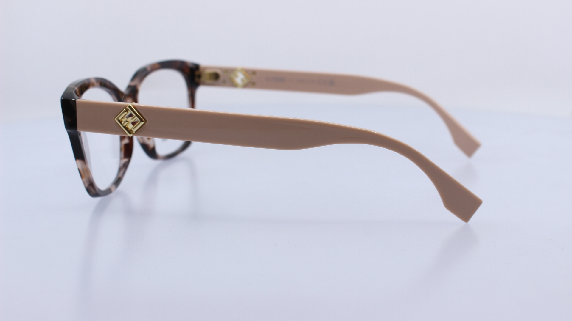 FENDI - BARNA - FE50124I