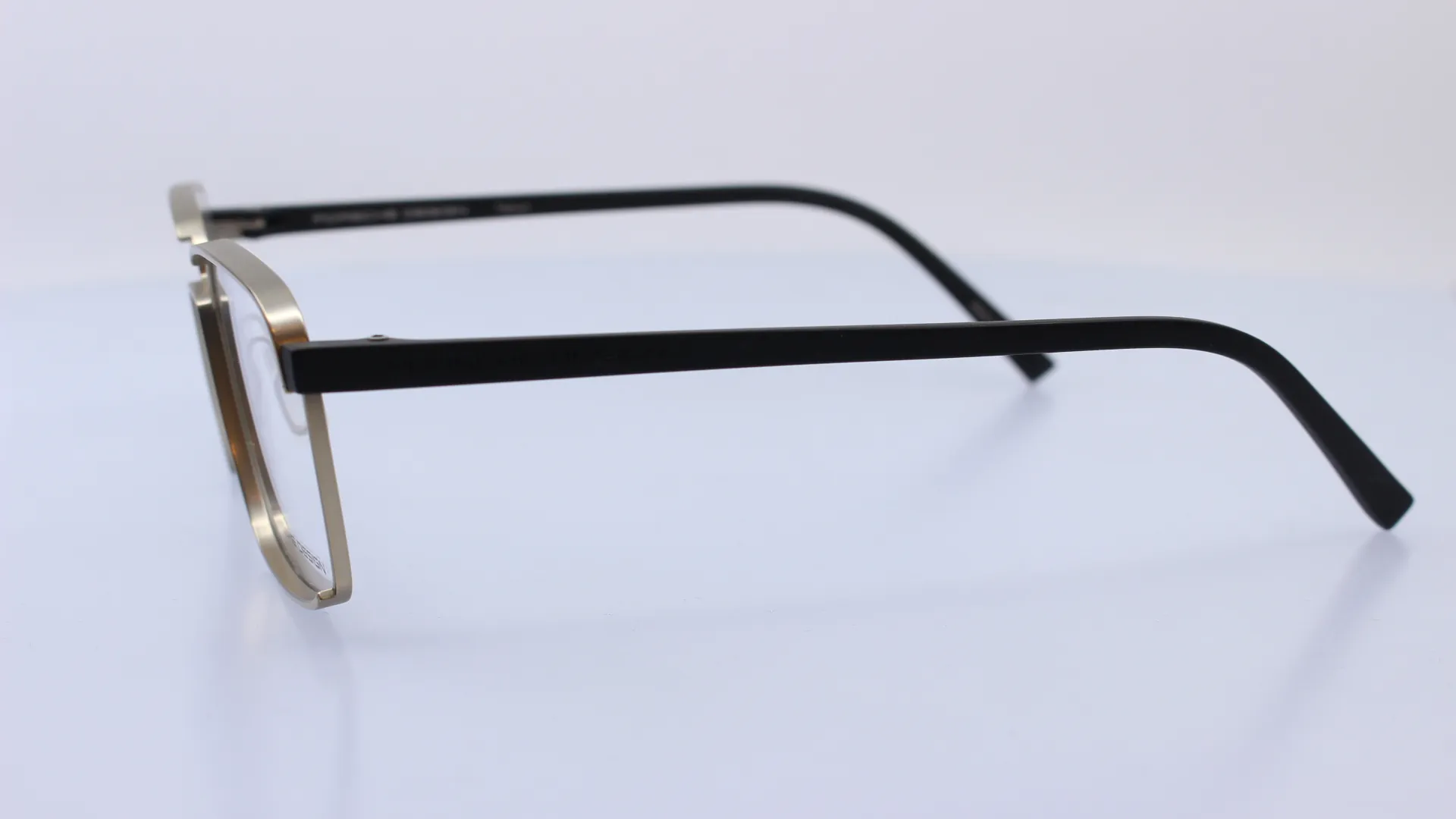 PORSCHE DESIGN - ARANY - 81008