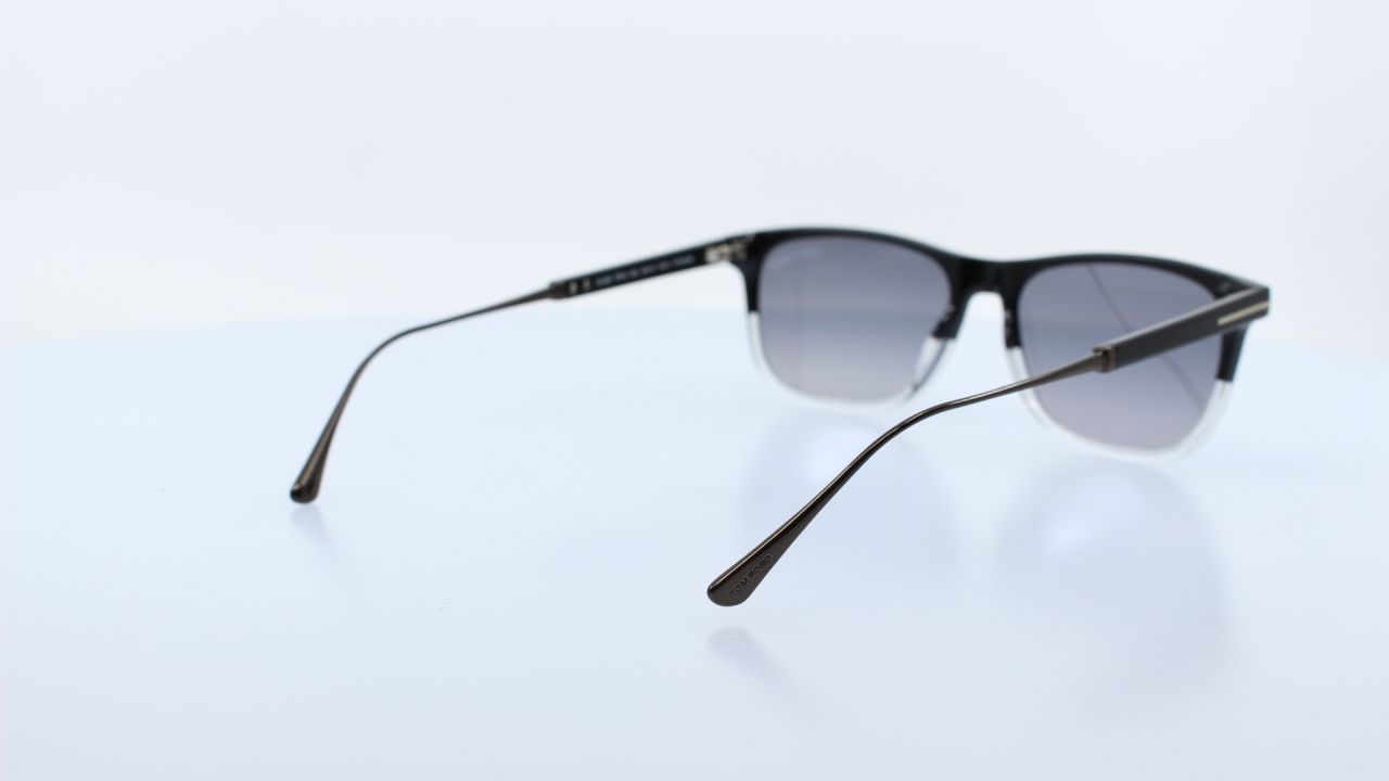 TOM FORD - FEKETE - TF813