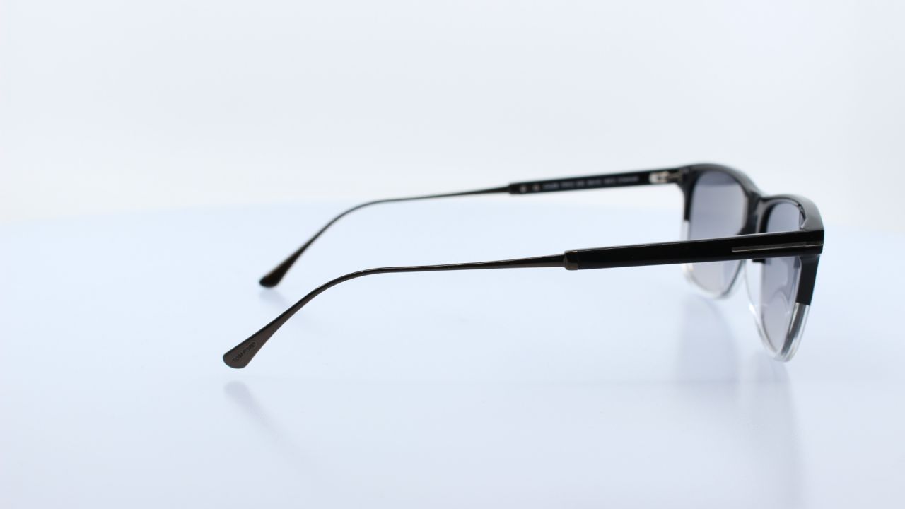 TOM FORD - FEKETE - TF813