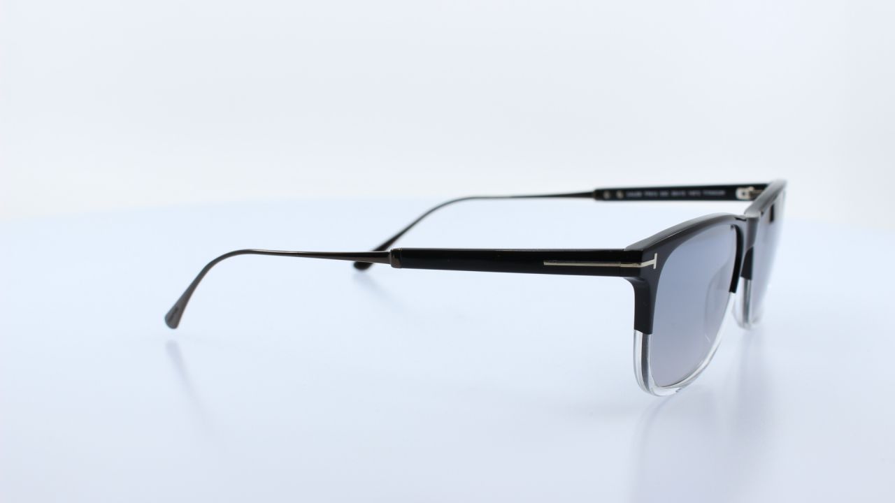 TOM FORD - FEKETE - TF813
