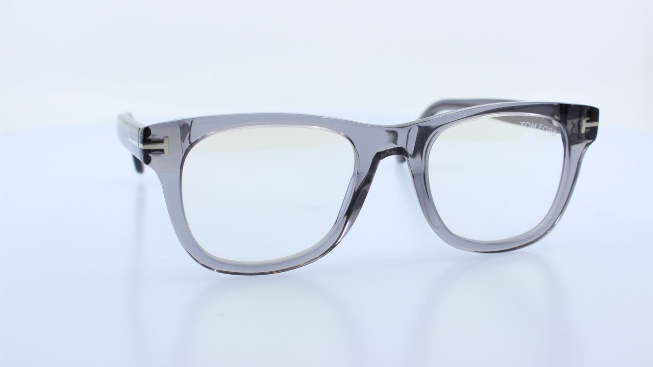 TOM FORD - SZÜRKE - 5820-B