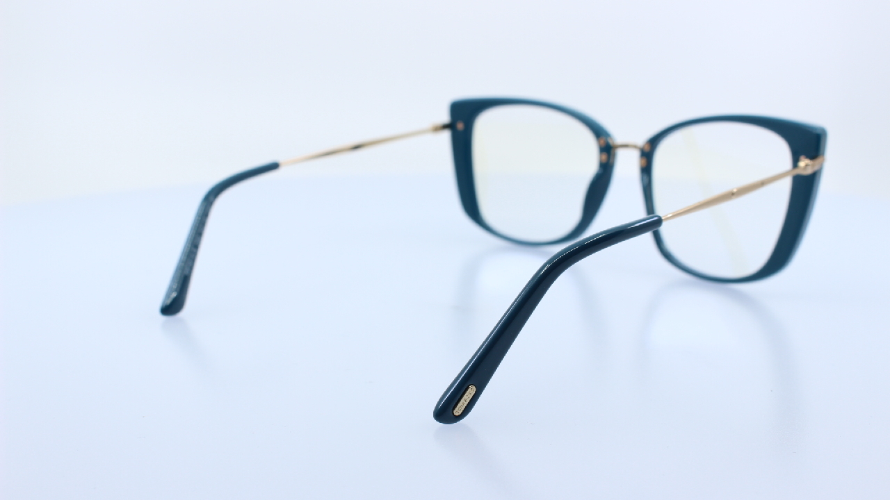 TOM FORD - KÉK - 5816-B