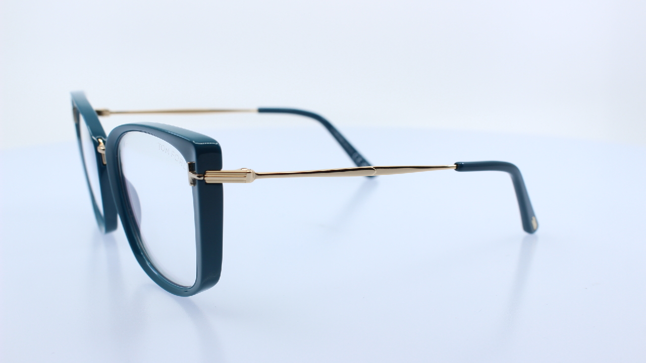 TOM FORD - KÉK - 5816-B