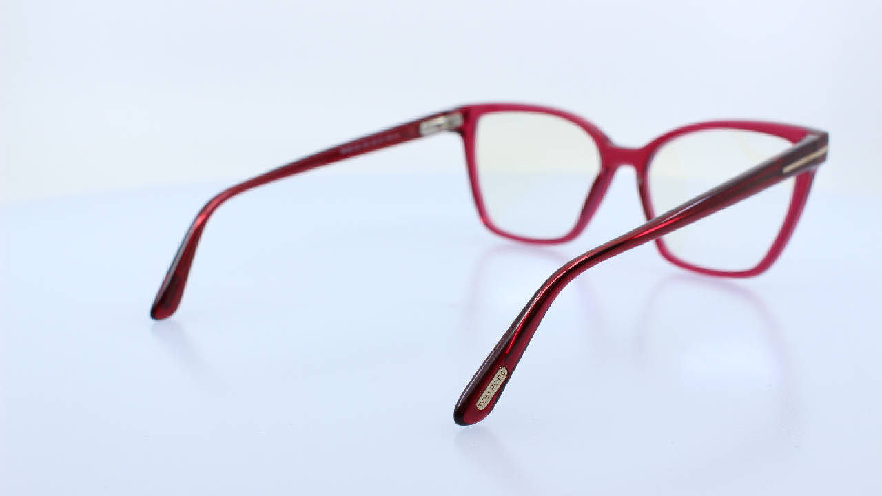 TOM FORD - RÓZSASZÍN - 5812-B