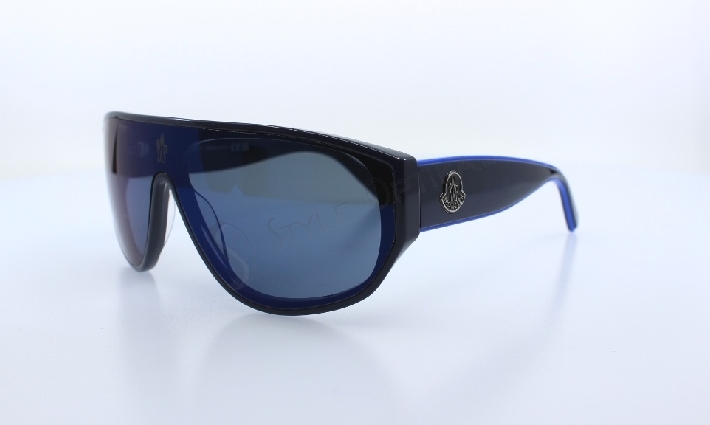 MONCLER ML0260