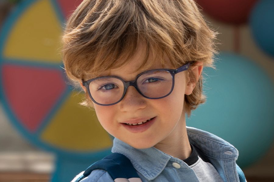 Essilor Stellest miópia-kontroll szemüveglencse gyermekeknek